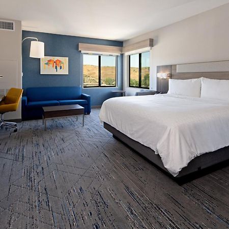Holiday Inn Express & Suites - Valencia - Santa Clarita By Ihg Exterior foto