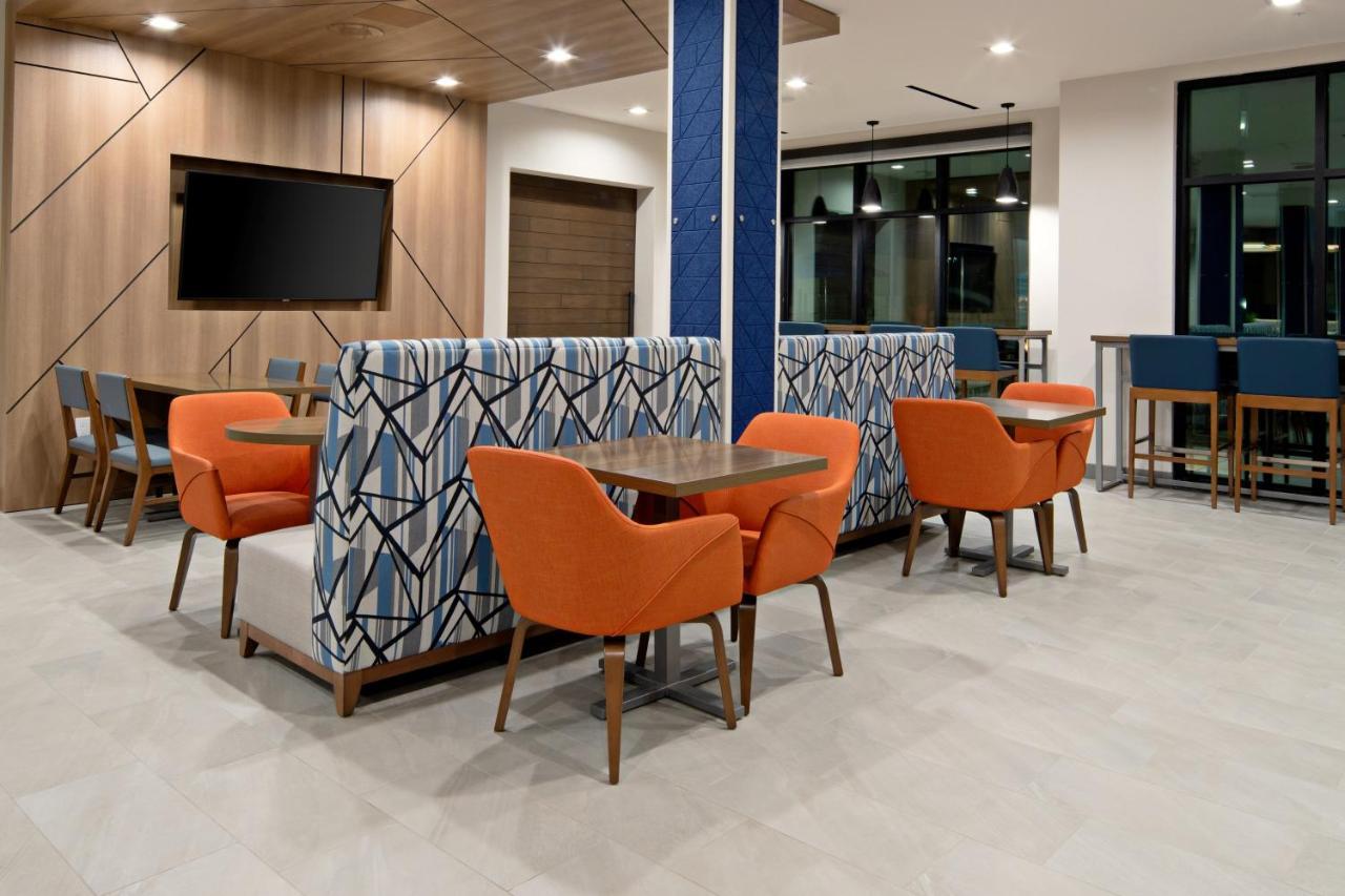 Holiday Inn Express & Suites - Valencia - Santa Clarita By Ihg Exterior foto