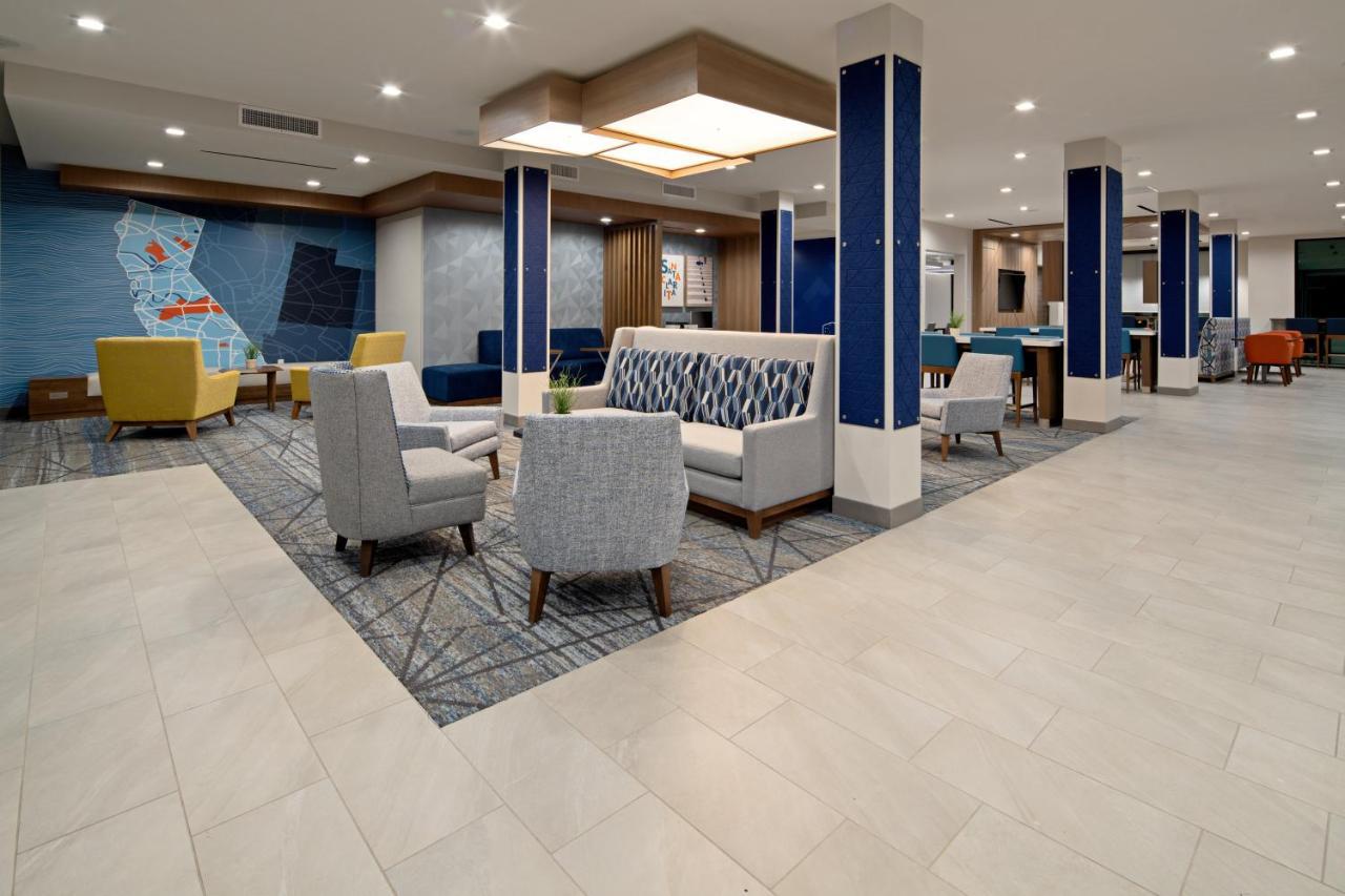 Holiday Inn Express & Suites - Valencia - Santa Clarita By Ihg Exterior foto