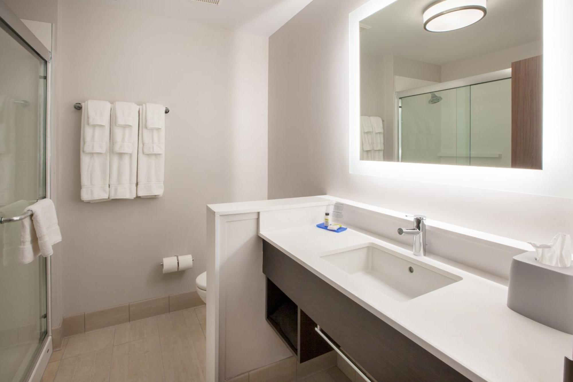 Holiday Inn Express & Suites - Valencia - Santa Clarita By Ihg Exterior foto