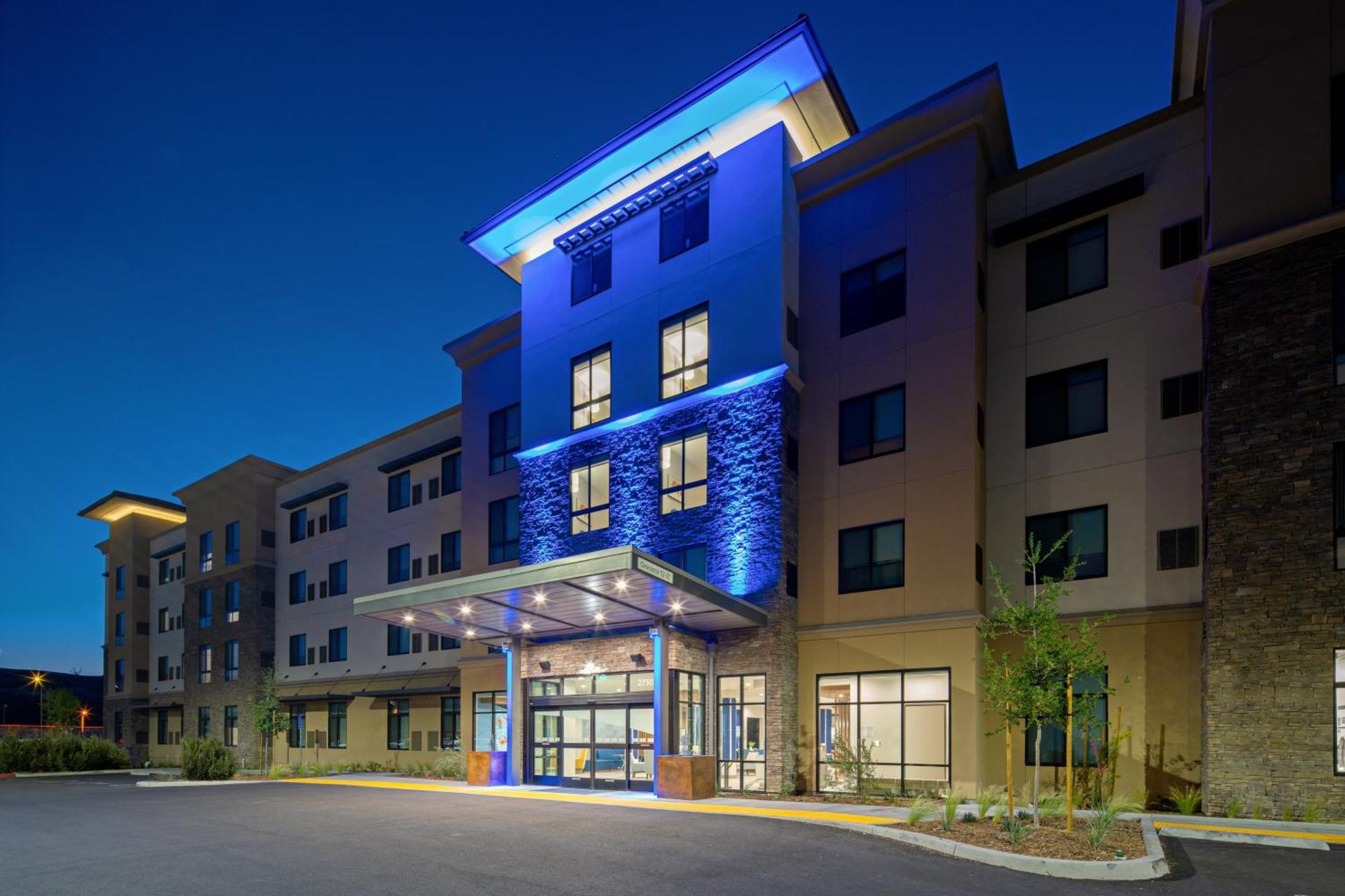 Holiday Inn Express & Suites - Valencia - Santa Clarita By Ihg Exterior foto